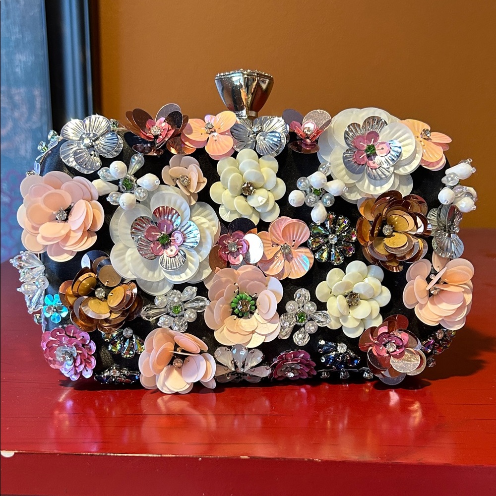 Floral Embellished Black Clutch